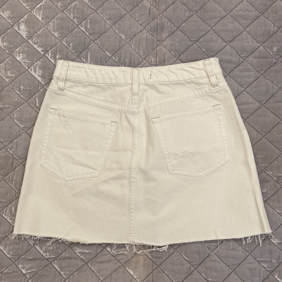 NWOT FREE PEOPLE CREAM SIZE 27 DISTRESSED MINI SKIRT - Picture 8 of 12